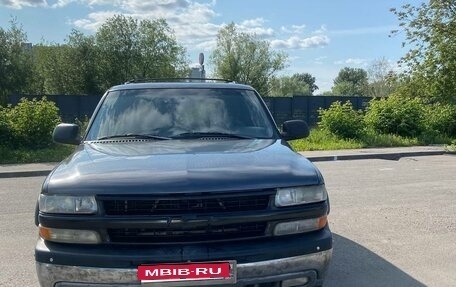 Chevrolet Tahoe II, 2006 год, 800 000 рублей, 1 фотография