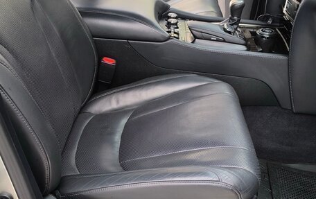 Lexus LX III, 2018 год, 9 000 000 рублей, 12 фотография