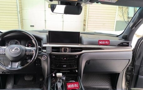 Lexus LX III, 2018 год, 9 000 000 рублей, 14 фотография
