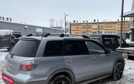 Mitsubishi Outlander III рестайлинг 3, 2005 год, 520 000 рублей, 4 фотография