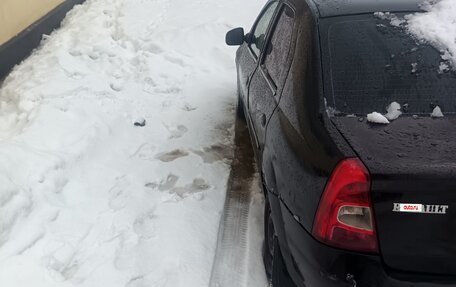 Renault Logan I, 2012 год, 300 000 рублей, 2 фотография