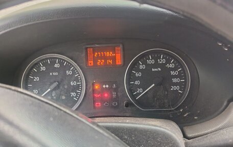 Renault Logan I, 2012 год, 300 000 рублей, 7 фотография