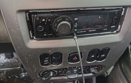 Renault Logan I, 2012 год, 300 000 рублей, 6 фотография