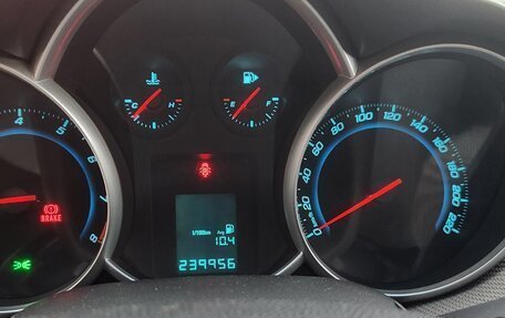 Chevrolet Cruze II, 2011 год, 715 000 рублей, 8 фотография