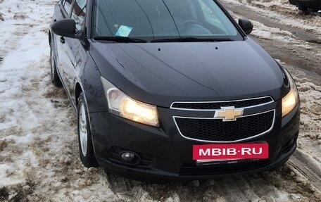 Chevrolet Cruze II, 2011 год, 715 000 рублей, 2 фотография