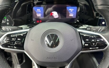 Volkswagen Golf VIII, 2021 год, 1 940 000 рублей, 8 фотография