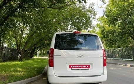 Hyundai H-1 II рестайлинг, 2019 год, 2 450 000 рублей, 3 фотография