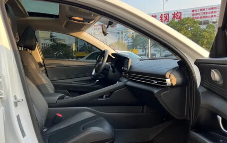 Hyundai Elantra, 2024 год, 1 699 050 рублей, 12 фотография