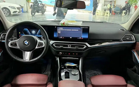 BMW 3 серия, 2023 год, 3 200 077 рублей, 11 фотография