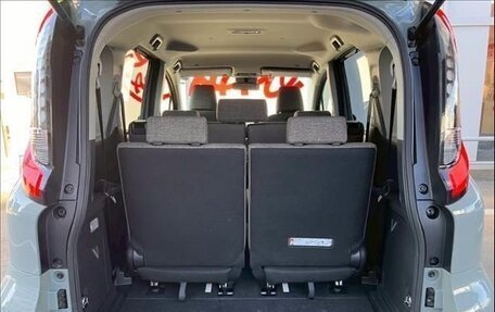 Toyota Sienta, 2022 год, 1 530 000 рублей, 19 фотография