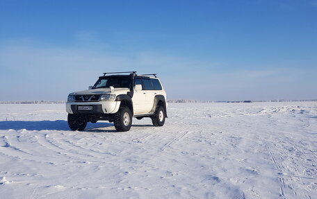 Nissan Safari IV, 1999 год, 1 567 890 рублей, 2 фотография