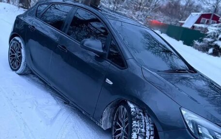 Opel Astra J, 2011 год, 550 000 рублей, 2 фотография