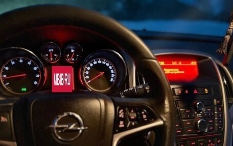 Opel Astra J, 2011 год, 550 000 рублей, 8 фотография