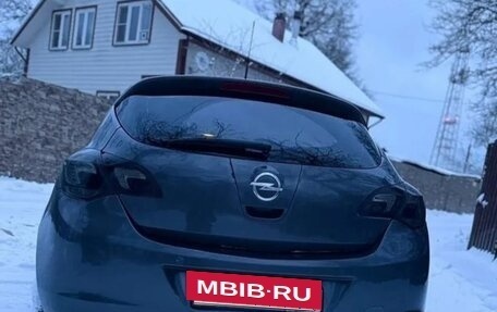 Opel Astra J, 2011 год, 550 000 рублей, 11 фотография