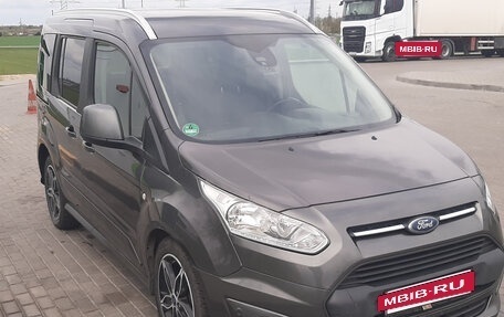 Ford Tourneo Connect II рестайлинг, 2018 год, 1 530 000 рублей, 3 фотография