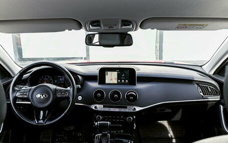 KIA Stinger I, 2019 год, 2 315 000 рублей, 10 фотография