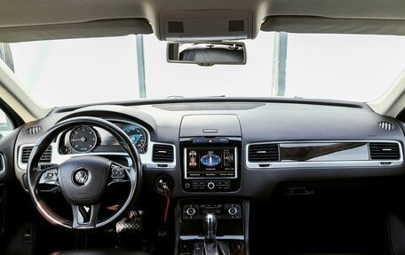 Volkswagen Touareg III, 2011 год, 1 900 111 рублей, 10 фотография