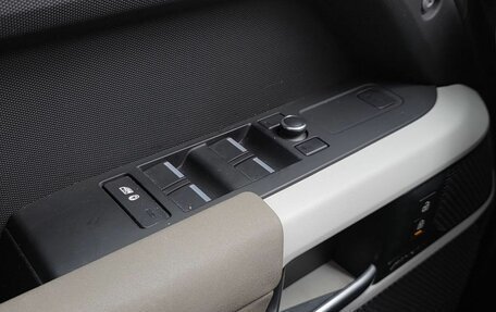 Land Rover Defender II, 2021 год, 4 900 000 рублей, 23 фотография