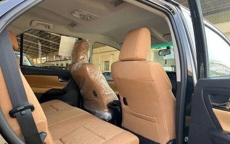 Toyota Fortuner II, 2025 год, 9 490 000 рублей, 8 фотография