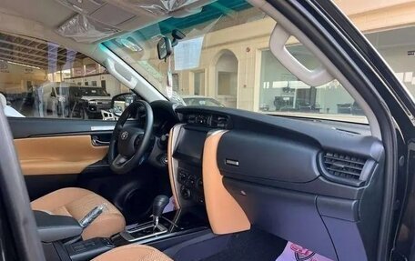 Toyota Fortuner II, 2025 год, 9 490 000 рублей, 5 фотография