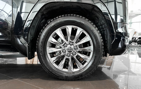 Toyota Land Cruiser, 2022 год, 10 581 000 рублей, 22 фотография