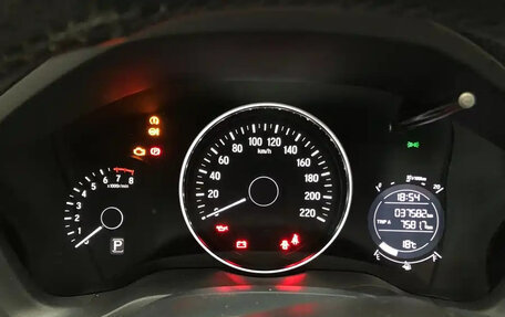 Honda Vezel, 2022 год, 1 590 000 рублей, 9 фотография