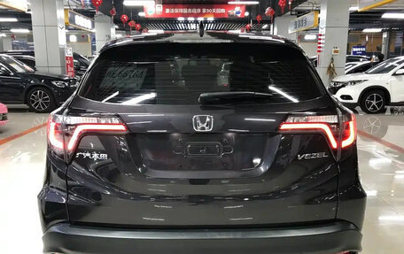 Honda Vezel, 2022 год, 1 590 000 рублей, 5 фотография
