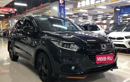 Honda Vezel, 2022 год, 1 590 000 рублей, 3 фотография