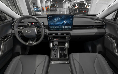 Toyota RAV4, 2025 год, 5 100 000 рублей, 8 фотография