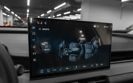 Toyota RAV4, 2025 год, 5 100 000 рублей, 19 фотография