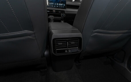 Toyota RAV4, 2025 год, 5 100 000 рублей, 14 фотография