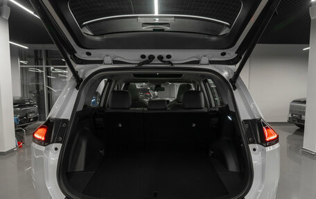 Toyota RAV4, 2025 год, 5 100 000 рублей, 24 фотография