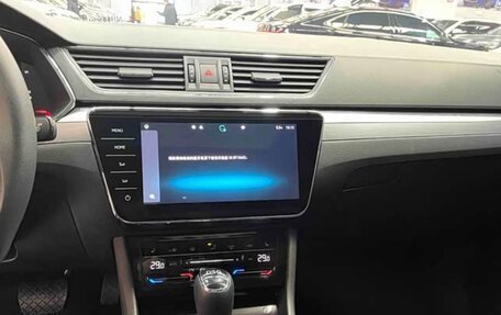 Skoda Superb III рестайлинг, 2023 год, 2 005 000 рублей, 10 фотография