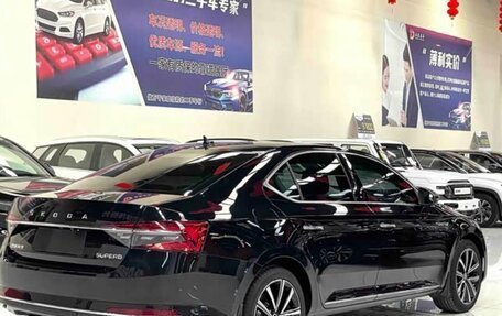 Skoda Superb III рестайлинг, 2023 год, 2 005 000 рублей, 5 фотография