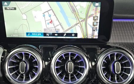 Mercedes-Benz GLB, 2022 год, 2 740 000 рублей, 6 фотография