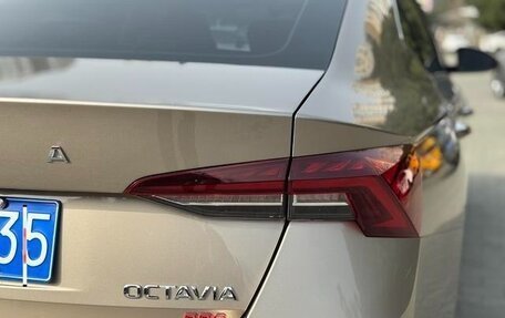 Skoda Octavia IV, 2022 год, 2 100 000 рублей, 9 фотография