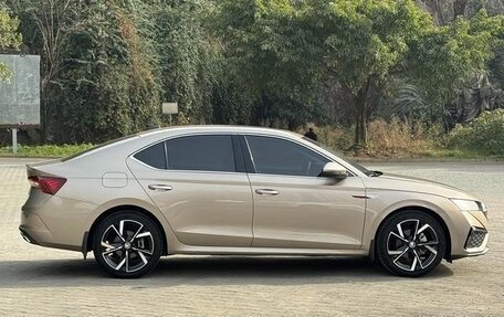 Skoda Octavia IV, 2022 год, 2 100 000 рублей, 7 фотография