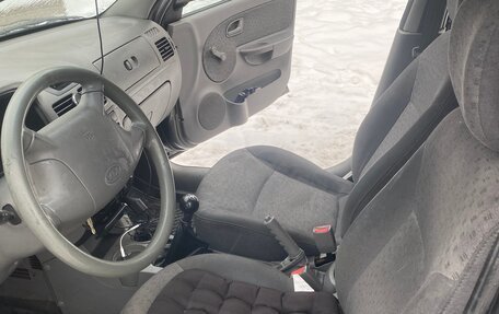 KIA Rio II, 2005 год, 250 000 рублей, 7 фотография