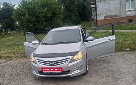 Hyundai Solaris II рестайлинг, 2014 год, 550 000 рублей, 4 фотография