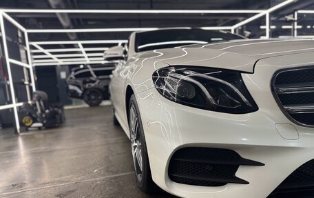 Mercedes-Benz E-Класс, 2018 год, 3 900 000 рублей, 6 фотография