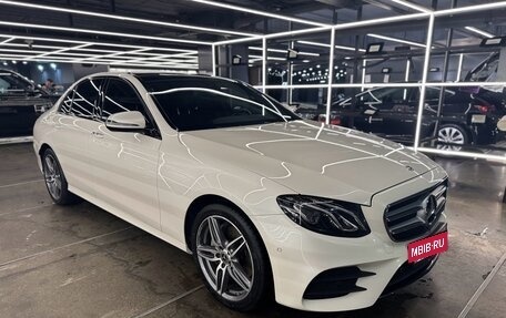 Mercedes-Benz E-Класс, 2018 год, 3 900 000 рублей, 5 фотография