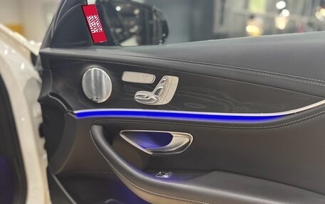 Mercedes-Benz E-Класс, 2018 год, 3 900 000 рублей, 19 фотография