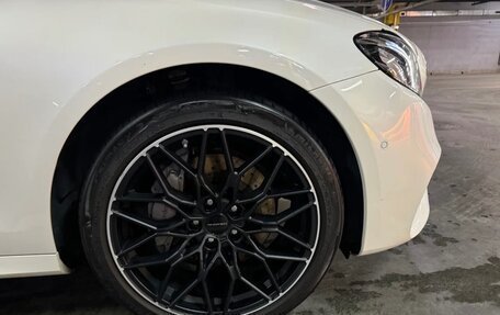 Mercedes-Benz E-Класс, 2018 год, 3 900 000 рублей, 39 фотография