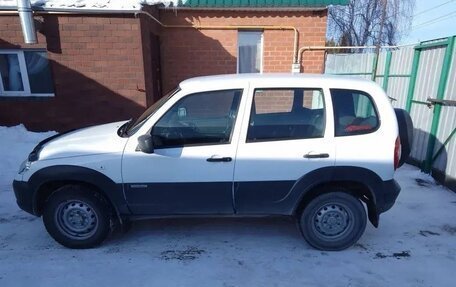 Chevrolet Niva I рестайлинг, 2018 год, 760 000 рублей, 7 фотография