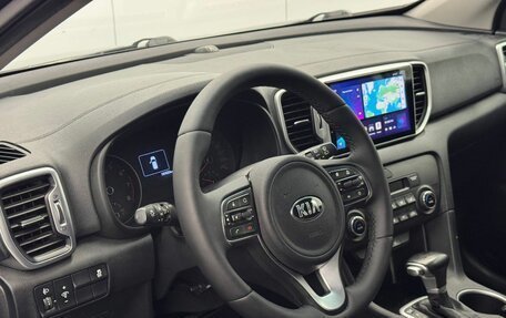 KIA Sportage IV рестайлинг, 2018 год, 2 100 000 рублей, 20 фотография