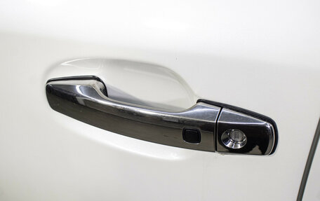 Toyota Land Cruiser 200, 2014 год, 3 398 000 рублей, 22 фотография