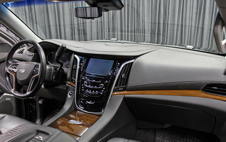 Cadillac Escalade IV, 2017 год, 4 998 000 рублей, 12 фотография