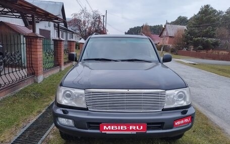 Toyota Land Cruiser 100 рестайлинг 2, 2005 год, 2 000 000 рублей, 1 фотография