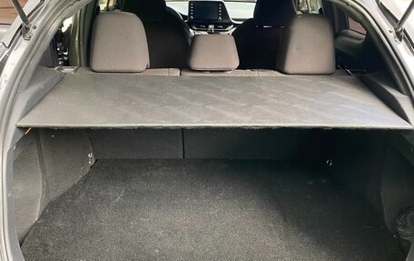 Toyota C-HR I рестайлинг, 2018 год, 1 930 000 рублей, 7 фотография