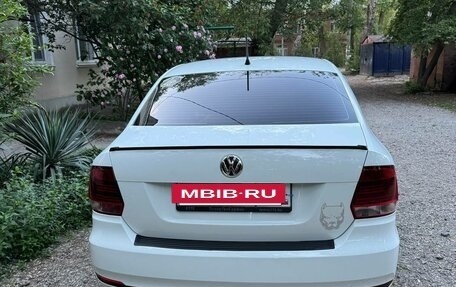 Volkswagen Polo VI (EU Market), 2015 год, 840 000 рублей, 3 фотография